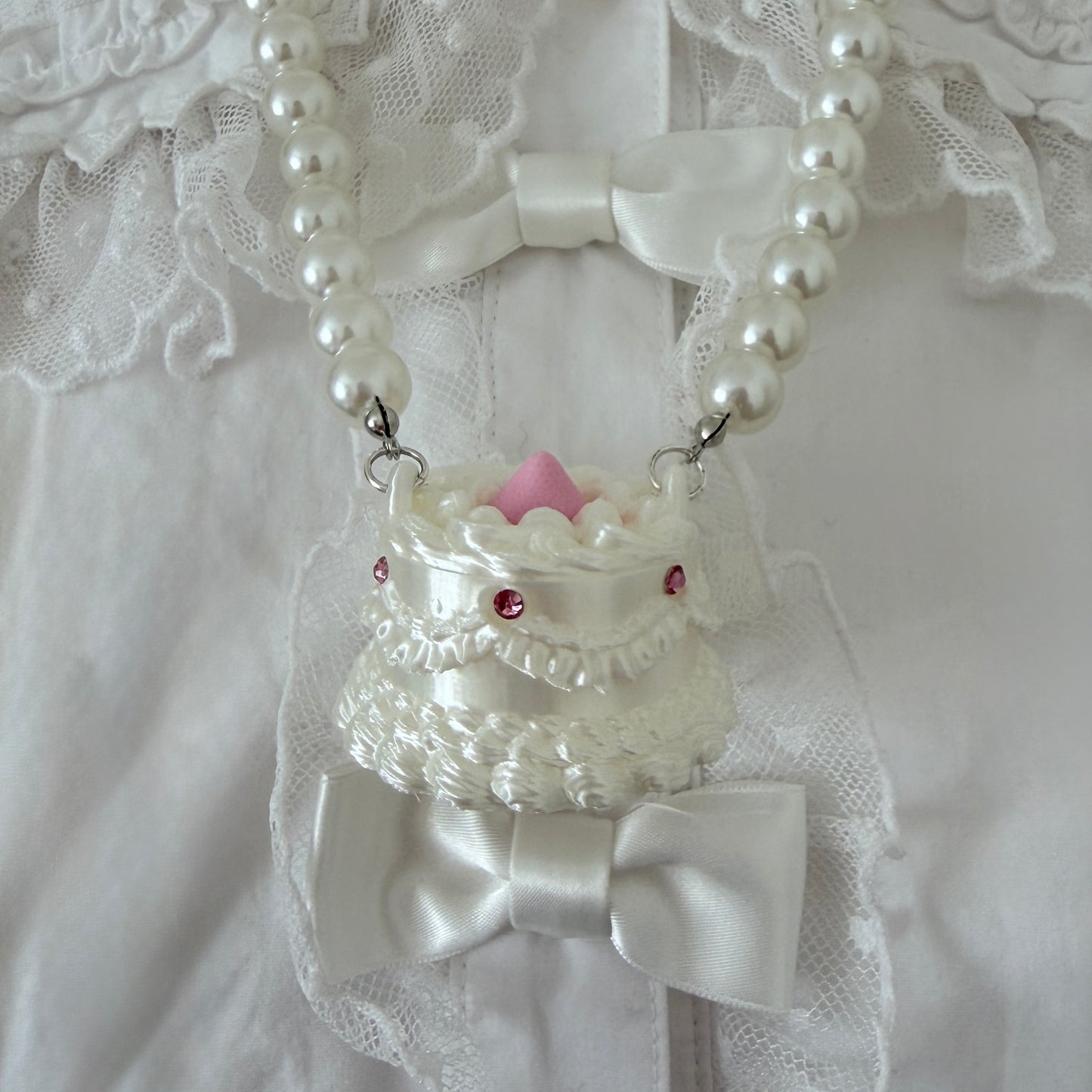 Lace Cake Necklace🎀🍰