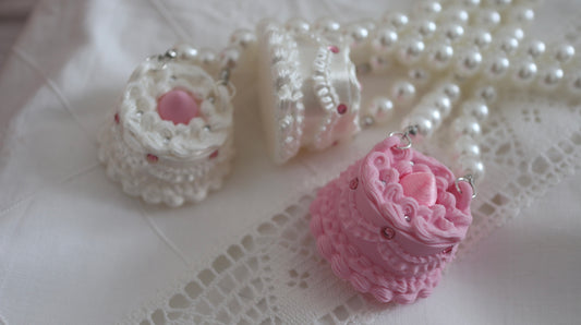 Pink Lace Cake Necklace🎀🍰