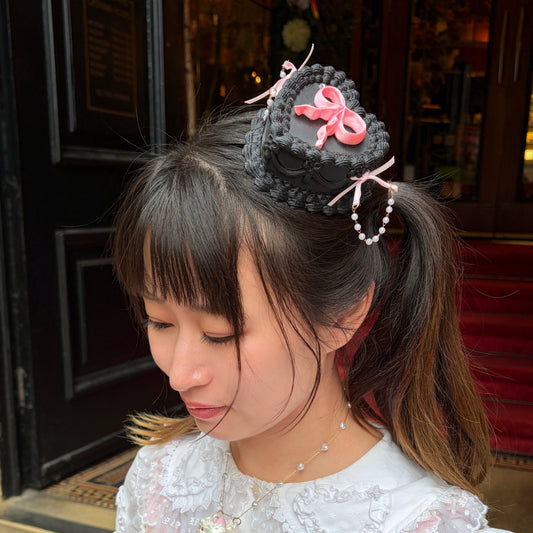 Black base Cake Mini Hat